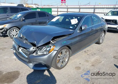 2018 Mercedes-Benz C 300 из США, поврежденный, VIN WDDWF4JBXJR333681